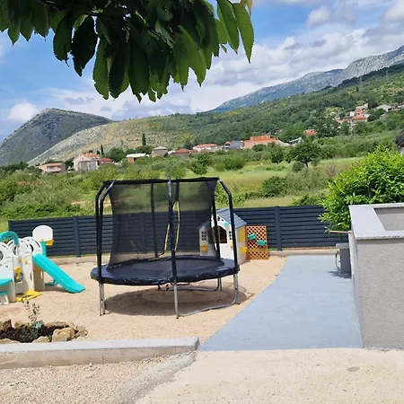 Βίλα Valley